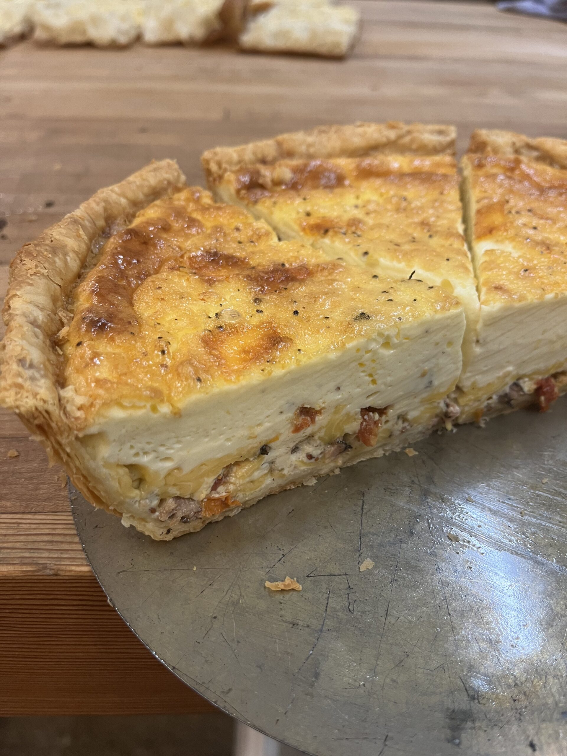 Quiche with flaky pie crust